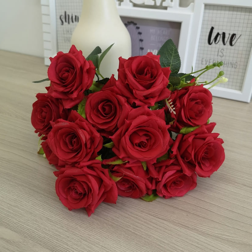 Искусственные цветы в Астрахани | Цветы искусственные «Розы острые», красные, букет
