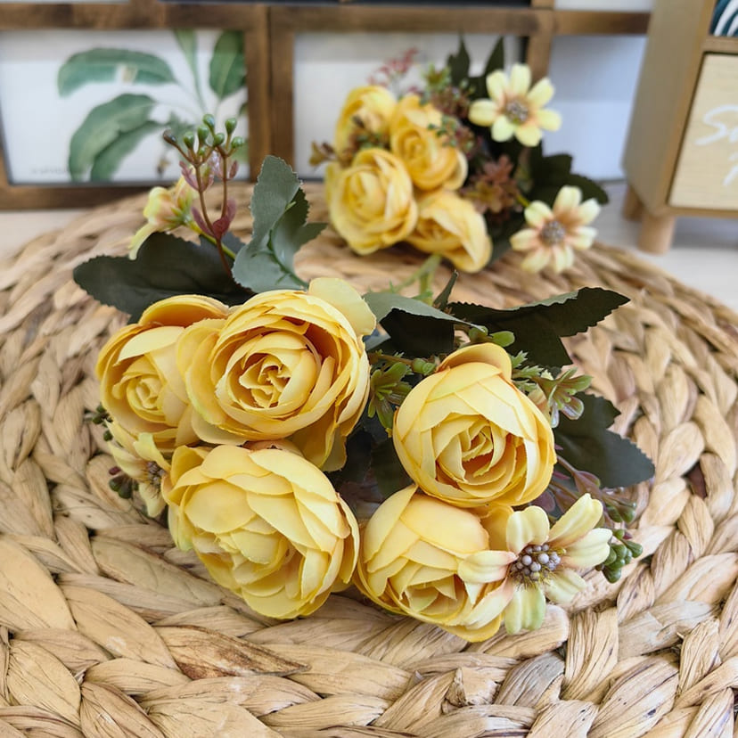 Искусственные цветы в Астрахани | Цветы искусственные «Камелии с мелкоцветом», желтые, букет