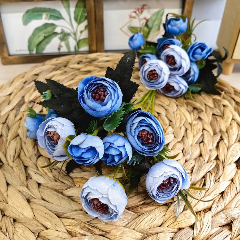 Искусственные цветы в Астрахани | Цветы искусственные «Камелии», голубые, букет