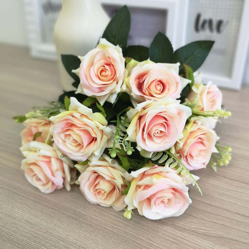 Искусственные цветы в Астрахани | Цветы искусственные «Розы острые», розовато-молочные, букет